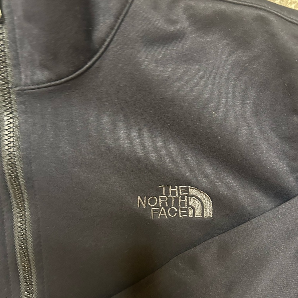 The North Face Black Performance Jacket - Picture 2 of 4